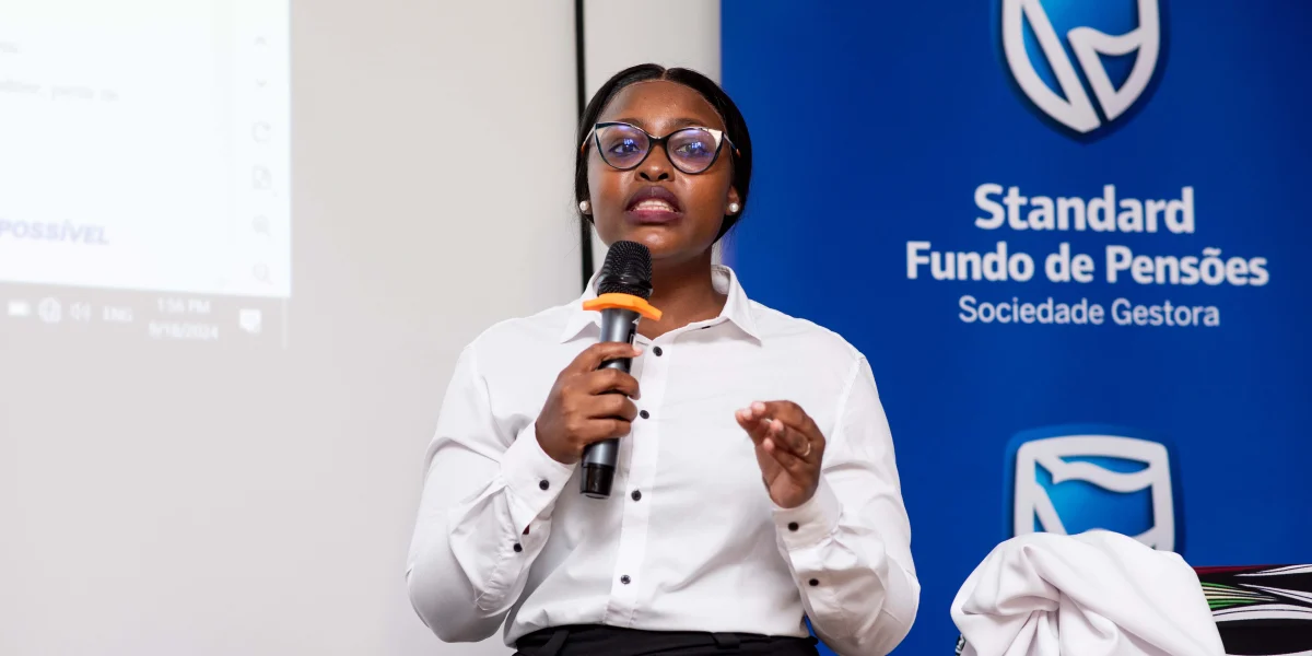 Dércia Jamisse, administradora de Fundos do Standard Fundo de Pensões (1)
