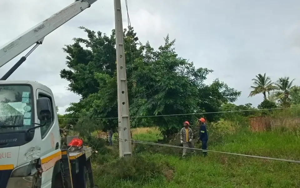 MANUTENÇÃO PREVENTIVA LINHA CORRENTE ELÉCTRICA ETA UMBELUZI