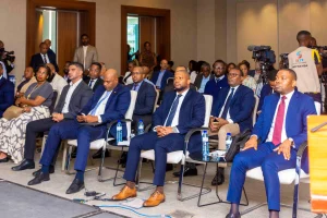 Participantes (4) Participantes (4)