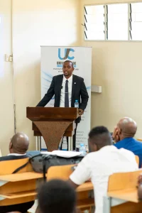 Pedro Magaia, chefe do Departamento do Sistema Central de Dados do Standard Bank (3) Pedro Magaia, chefe do Departamento do Sistema Central de Dados do Standard Bank (3)