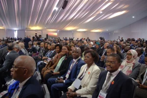 III Cimeira sobre o Financiamento para o Desenvolvimento de Infra Estruturas em África 1 III Cimeira sobre o Financiamento para o Desenvolvimento de Infra Estruturas em África 1