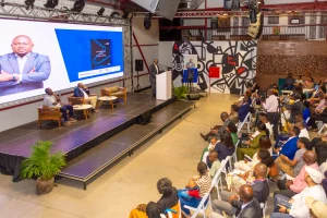 Participantes (2) (4) Participantes (2) (4)