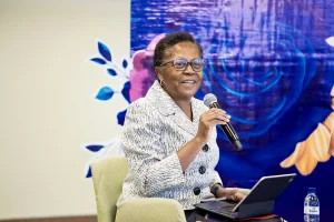 Dra. Esselina Macome, presidente do Conselho de Administração do Standard Bank 1