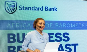 Márcia Karim, directora da Banca Comercial e de Negócios do Standard Bank 2 (1)
