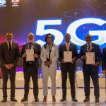 Foto de familia entrega certificados