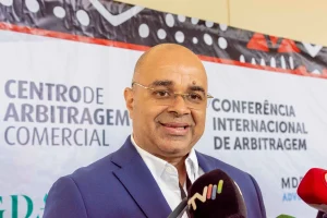 Gilberto Correia, presidente da Comissão de Internacionalização de Moçambique do Centro de Arbitragem Comercial (3)