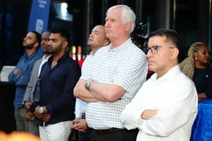Participantes (2) (5) Participantes (2) (5)
